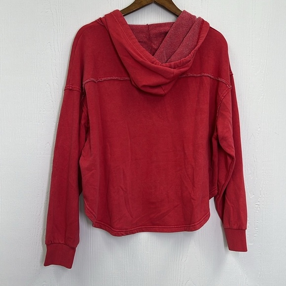 Colosseum - Ohio State Buckeyes Graphic Red Hooded Sweatshirt Size Medium - Picture 9 of 10